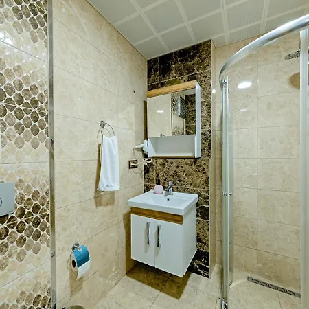 Aparthotel Royal Babil *