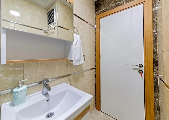 Aparthotel Royal Babil *