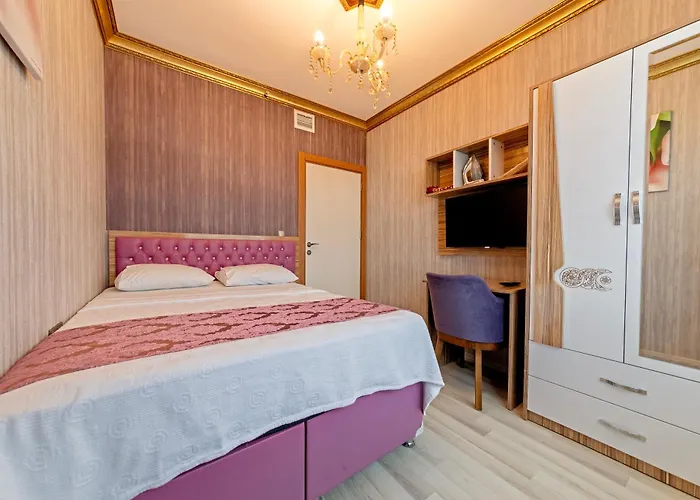 Aparthotel Royal Babil *