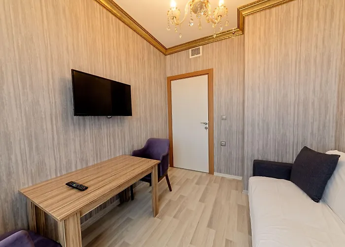 Aparthotel Royal Babil *